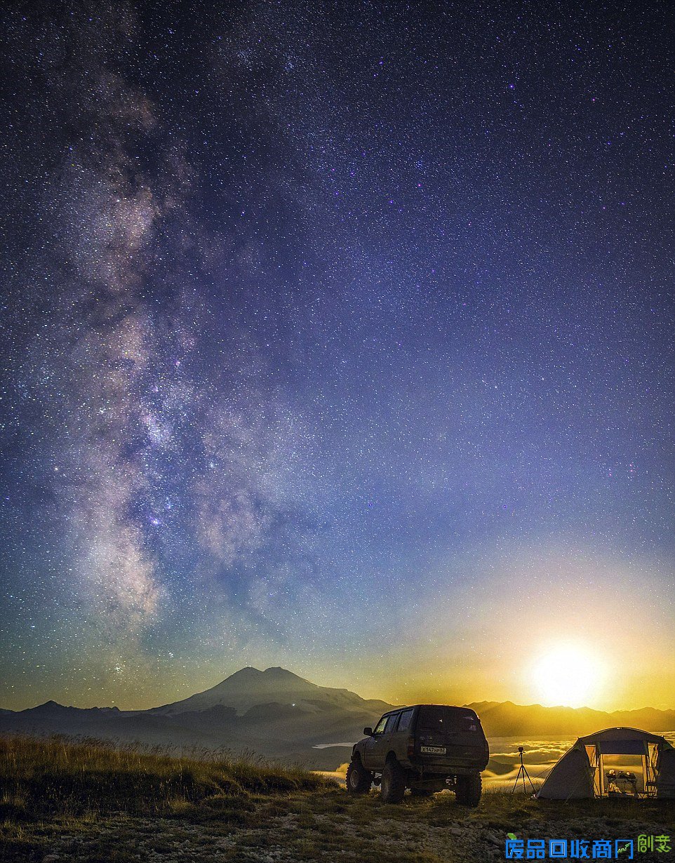 俄男子拍银河系美图 璀璨星空让人沉醉(高清组图)