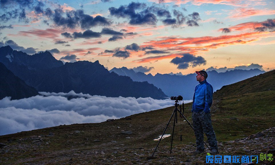 俄男子拍银河系美图 璀璨星空让人沉醉(高清组图)