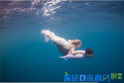 唯美水下婚纱照