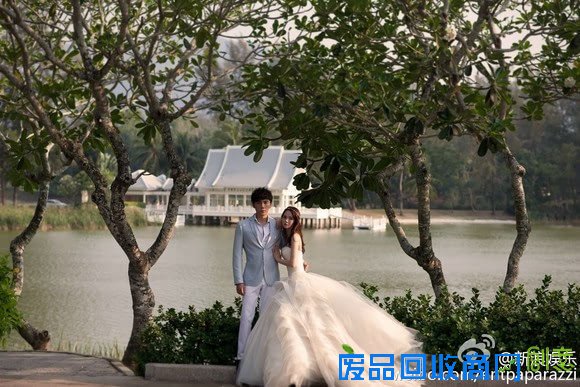 秦昊伊能静唯美浪漫婚纱照