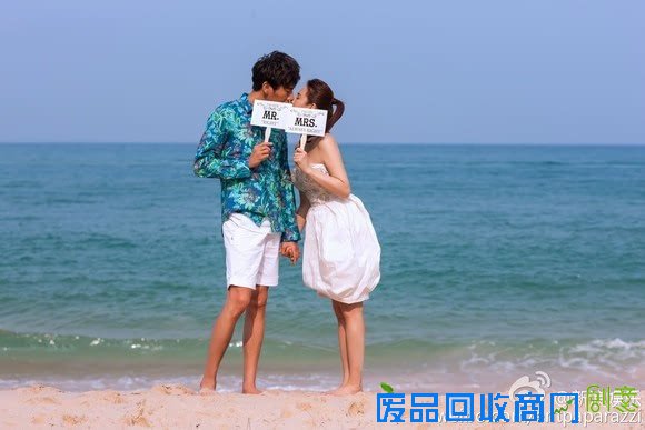 秦昊伊能静唯美浪漫婚纱照