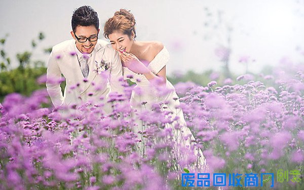 如何拍好情侣婚纱照