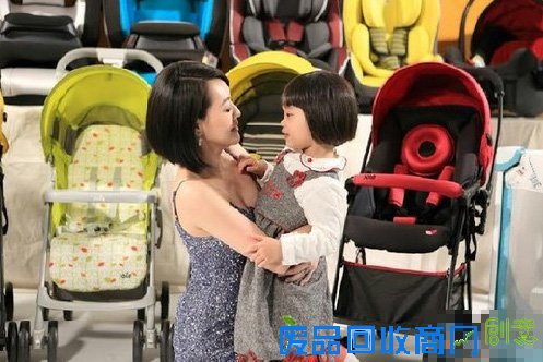 图揭辣妈小S迷之衣品：许老三穿衣风格似女汉子