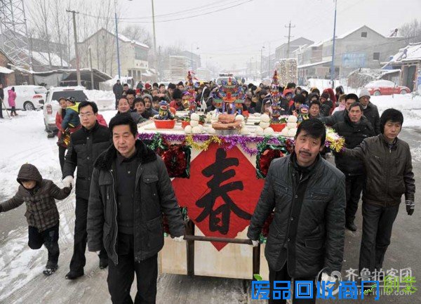 实拍山东菏泽传统民俗花供 正月初七民间艺术大比武