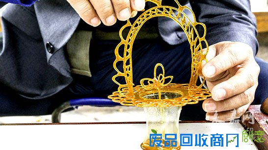 糖画艺人汤建妙：除了糖画，没想过做其他