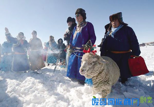 草原民俗“风情万种”