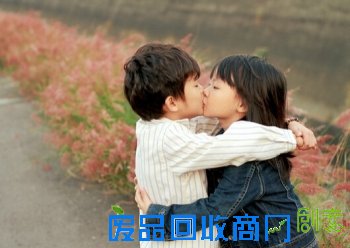 【解读课】160期：男女禁同桌吃饭“防早恋”是矫枉过正