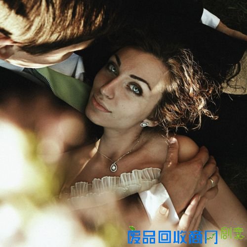 风情万种：俄罗斯美女摄影师的惊艳人像