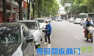 【汉囧】道路免费停车八天里 武汉车主经历了哪些“囧事”？