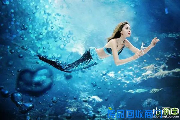 比周星驰《美人鱼》还梦幻的“人鱼婚纱照”