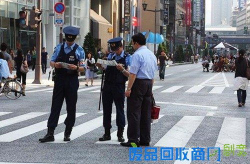 中游客打日本警察被逮捕（组图）盘点中国游客十大陋习