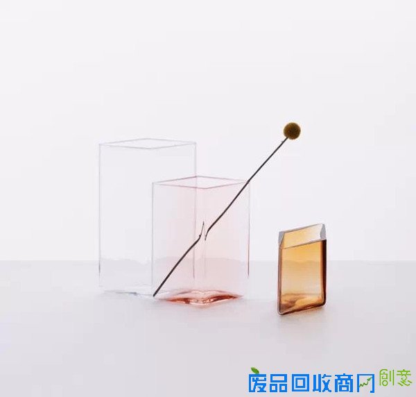 致敬大师：梦幻般的水彩花器