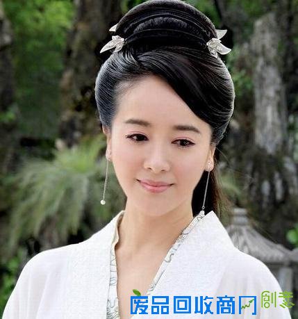 左小青,女儿