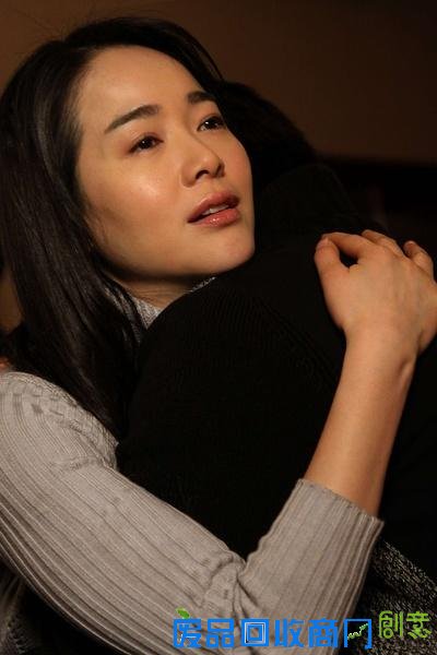 左小青,女儿