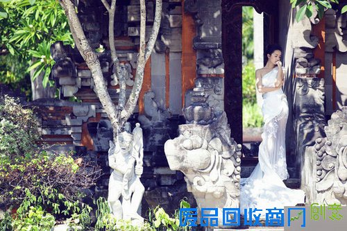 钱泳辰吕一修成正果 巴厘岛唯美婚纱照曝光