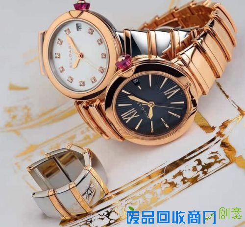 封面故事 宝格丽Carillon Tourbillon 钟乐三问陀飞轮 万神殿里的回响