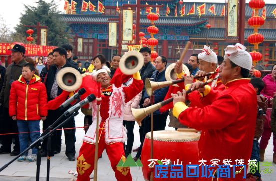 2016年万岁山春节大庙会盛装启幕