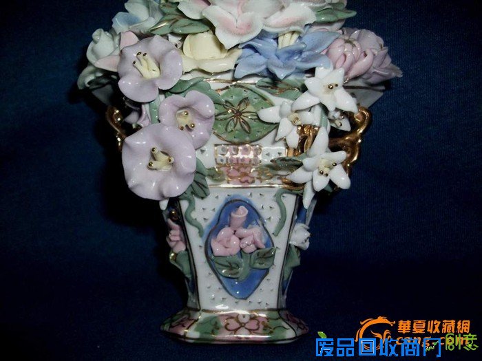 瓷塑精品--壁挂花篮(美全品)01