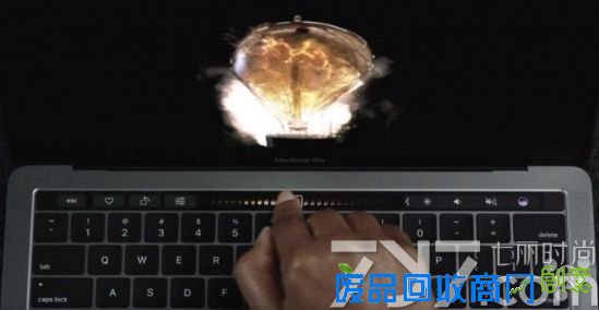 Touch Bar MBP 新广告公开：为了创意而生