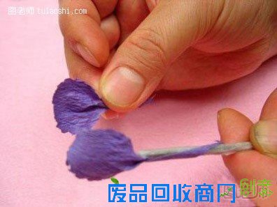 [纸花康乃馨制作]康乃馨的手工DIY教程 皱纹纸纸花制作