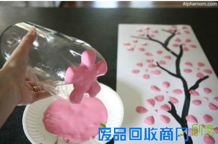 可乐瓶DIY樱花装饰画