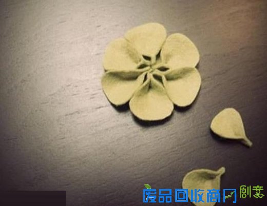 复古风毛毡布花手工制作图解