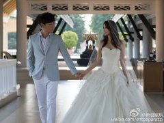 秦昊伊能静唯美浪漫婚纱照